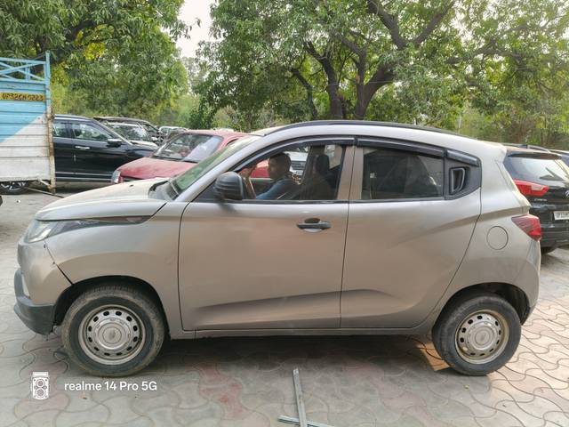 https://images10.gaadi.com/usedcar_image/4591363/original/processed_6bd3c85bbf80fccafc8ab2b20a9f2bc7.jpg?imwidth=6402