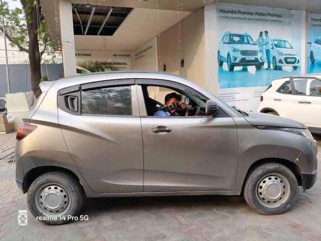 https://images10.gaadi.com/usedcar_image/4591363/original/processed_a6507b2febec6cd9a8eb2f420e48141a.jpg?imwidth=6401