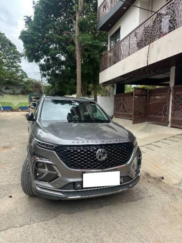 https://images10.gaadi.com/usedcar_image/4591371/original/processed_eb7d15b9-9b85-4345-a716-ef95d0a2c30d.jpeg?imwidth=6400