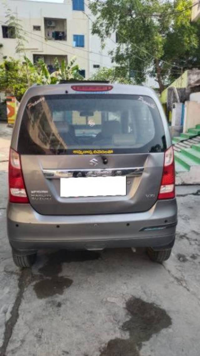 https://images10.gaadi.com/usedcar_image/4591377/original/processed_e83d9737-c7b8-44f9-9af7-8af88a7c4ad5.jpg?imwidth=6401
