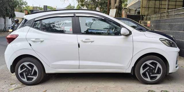 https://images10.gaadi.com/usedcar_image/4591382/original/processed_33bd2588-194c-422d-8bc4-14f575d5cbd2.jpg?imwidth=6400