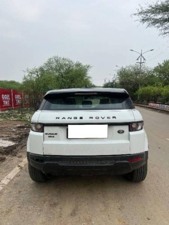 https://images10.gaadi.com/usedcar_image/4591405/original/processed_1ce96419-5098-45fe-b2d7-18954e0b758e.jpeg?imwidth=6402