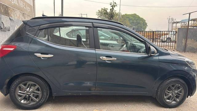 https://images10.gaadi.com/usedcar_image/4591418/original/processed_e7c237a1d0fe5fce64adb94108b36855.jpg?imwidth=6401