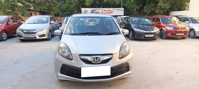 https://images10.gaadi.com/usedcar_image/4591439/original/processed_82f5f12652fdad465dc5885e0b2508a1.jpg?imwidth=6400