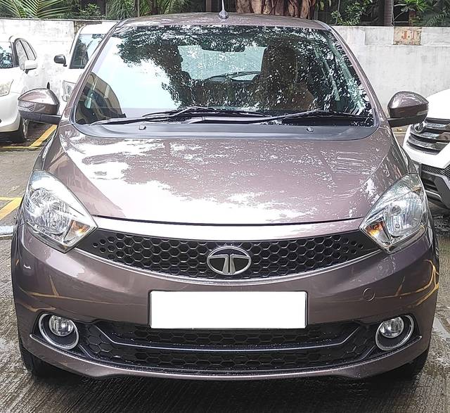 https://images10.gaadi.com/usedcar_image/4591442/original/processed_79228d17e1afa5df9c51de8e65d3774b.jpeg?imwidth=6400