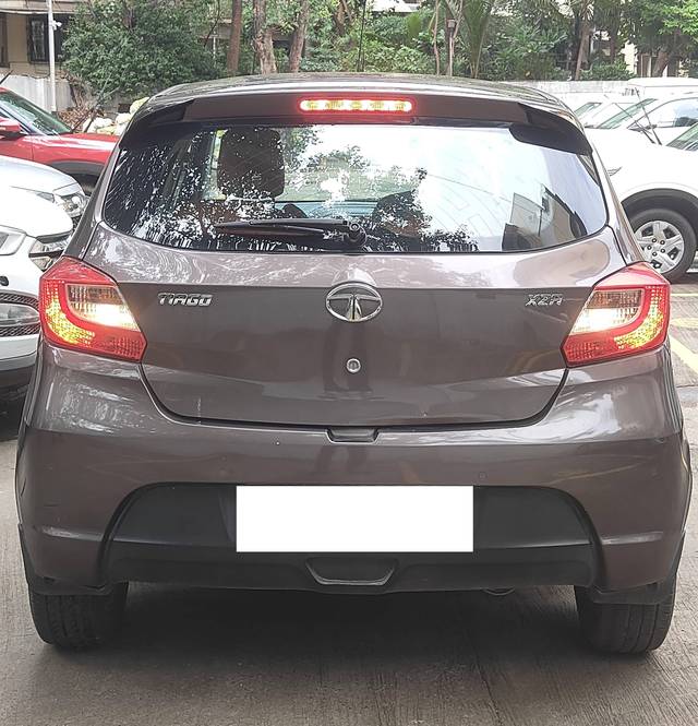 https://images10.gaadi.com/usedcar_image/4591442/original/processed_87a1c8c602a9a139fafb6a268fdd70c0.jpeg?imwidth=6402