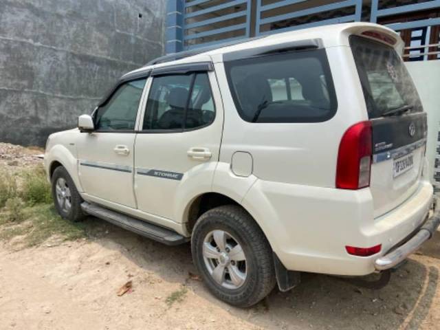 https://images10.gaadi.com/usedcar_image/4591443/original/processed_3ac4f8e0-bba1-453a-9d26-83b926cd3b93.jpeg?imwidth=6402
