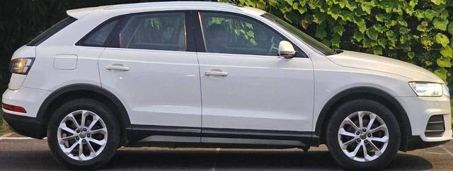 https://images10.gaadi.com/usedcar_image/4591450/original/processed_d6144b55e418b843c1317e9e8479a8a7.jpg?imwidth=6401
