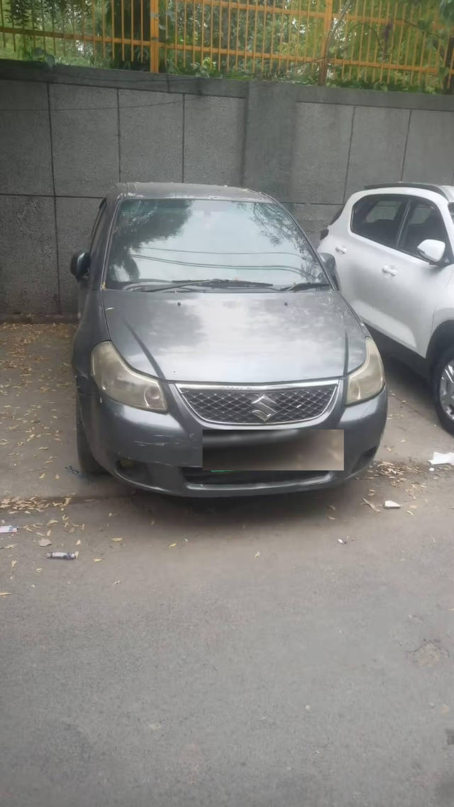 https://images10.gaadi.com/usedcar_image/4591463/original/d122b20c-ce5b-444e-8eab-373da9097e77.png?imwidth=6400