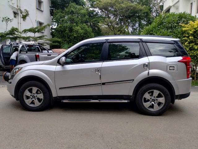 https://images10.gaadi.com/usedcar_image/4591486/original/processed_0f8eb51cd6fcc3d26036fa62d38bb808.jpg?imwidth=6402