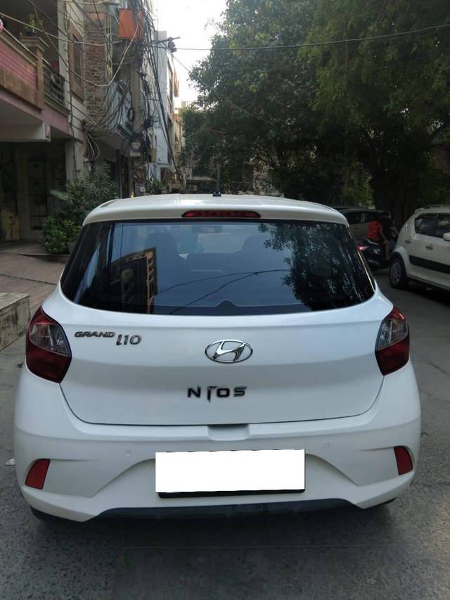 https://images10.gaadi.com/usedcar_image/4591495/original/processed_f8334fcdc3adc35f5b92f9d32e37f023.jpg?imwidth=6402