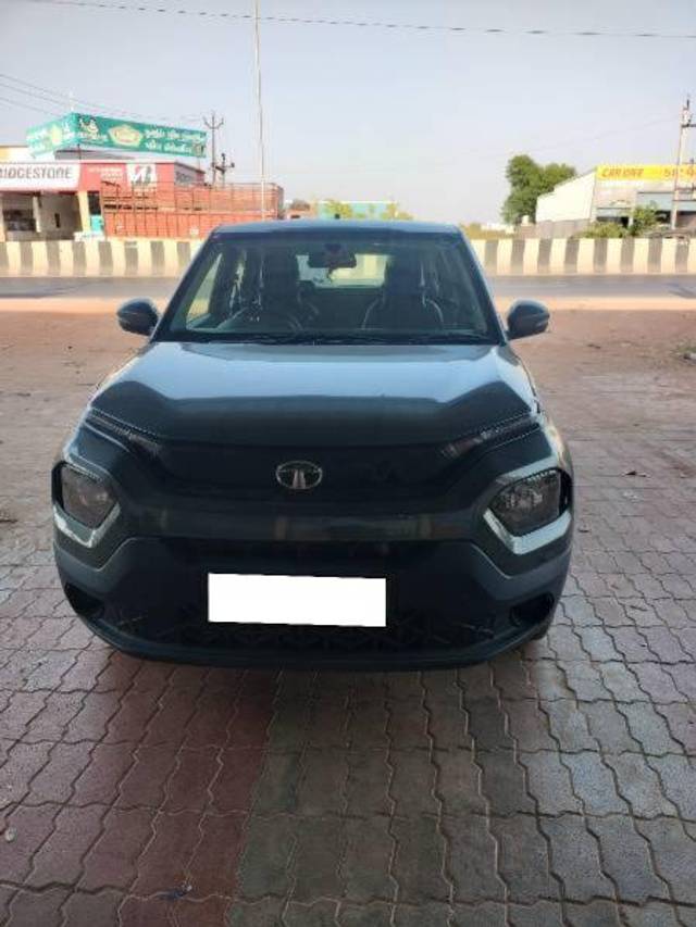 https://images10.gaadi.com/usedcar_image/4591526/original/processed_97db0fc0-c947-49b8-bfa1-0760d9d522a0.jpg?imwidth=6402