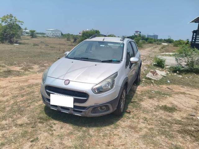 https://images10.gaadi.com/usedcar_image/4591531/original/processed_00f6910e-d6a7-4a9a-8824-62ca601ee108.jpeg?imwidth=6401