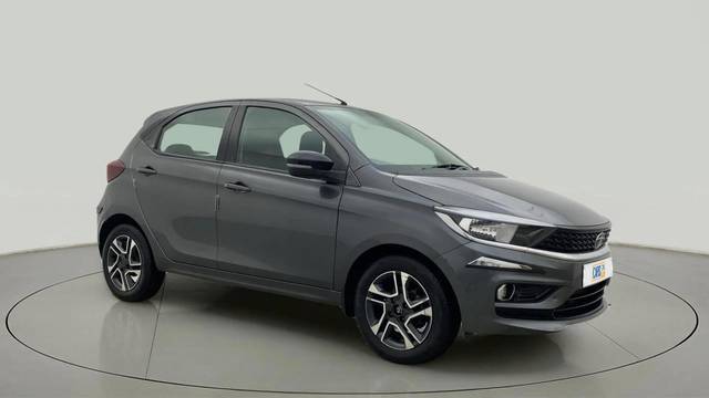 https://images10.gaadi.com/usedcar_image/4591534/original/13206630a28e006ae8eab9a04d664b9e.jpg?imwidth=6400