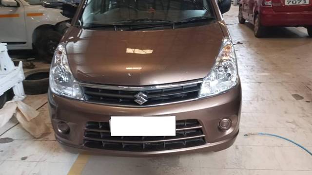 https://images10.gaadi.com/usedcar_image/4591536/original/processed_ca3e4c0d-3af0-4367-8a77-8ba1b52a5965.jpg?imwidth=6402
