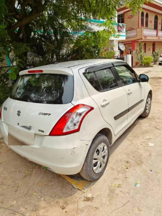 https://images10.gaadi.com/usedcar_image/4591567/original/0c98da83-0c02-4303-a1fd-b09b882f2495.png?imwidth=6401
