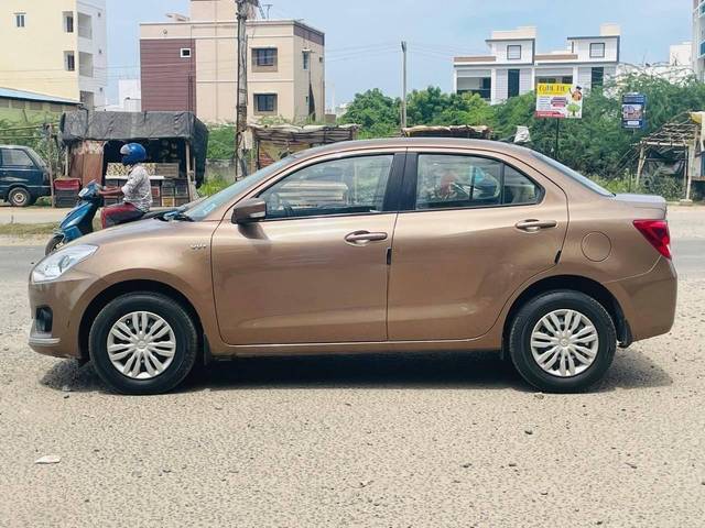 https://images10.gaadi.com/usedcar_image/4591584/original/processed_5b767450a140f2d0833fcd75a10d15e2.jpg?imwidth=6402