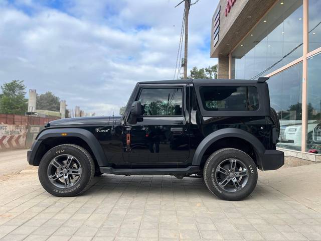 https://images10.gaadi.com/usedcar_image/4591591/original/processed_6523834f517b5136cb63361323aed32e.jpg?imwidth=6402
