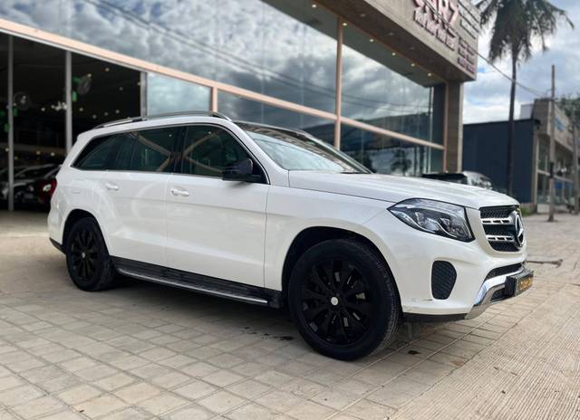 https://images10.gaadi.com/usedcar_image/4591604/original/processed_6c3b4d30fee6ce4bd87ffc96fbaac9e6.jpg?imwidth=6400