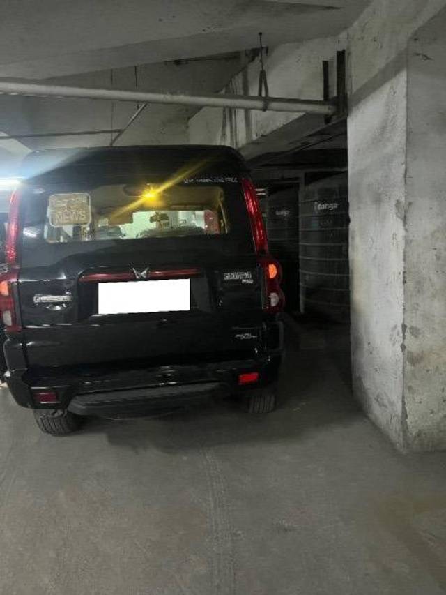 https://images10.gaadi.com/usedcar_image/4591612/original/processed_faf17ef5-68aa-4a1c-a58f-5091e6e93f1c.jpeg?imwidth=6401