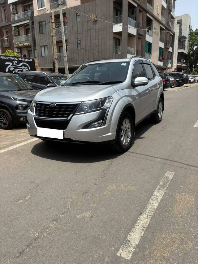 https://images10.gaadi.com/usedcar_image/4591616/original/processed_d213e65929e8c63a51e2b3c2f46043ac.jpg?imwidth=6400