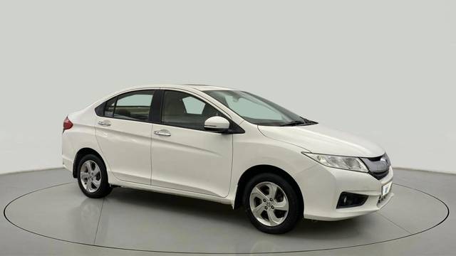 https://images10.gaadi.com/usedcar_image/4591617/original/86c1f9efdd0ee475595c29f11a2adc57.jpg?imwidth=6400