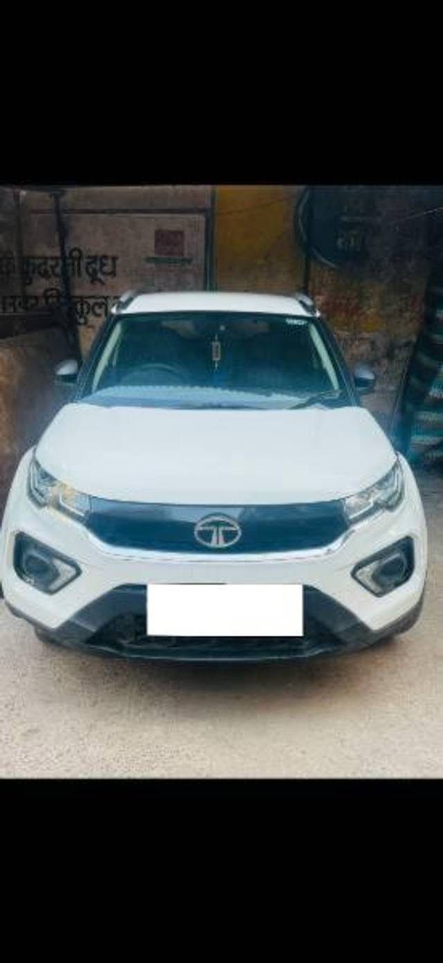 https://images10.gaadi.com/usedcar_image/4591650/original/processed_97dfc849-d138-452f-9a28-d8fae709f115.jpg?imwidth=6400