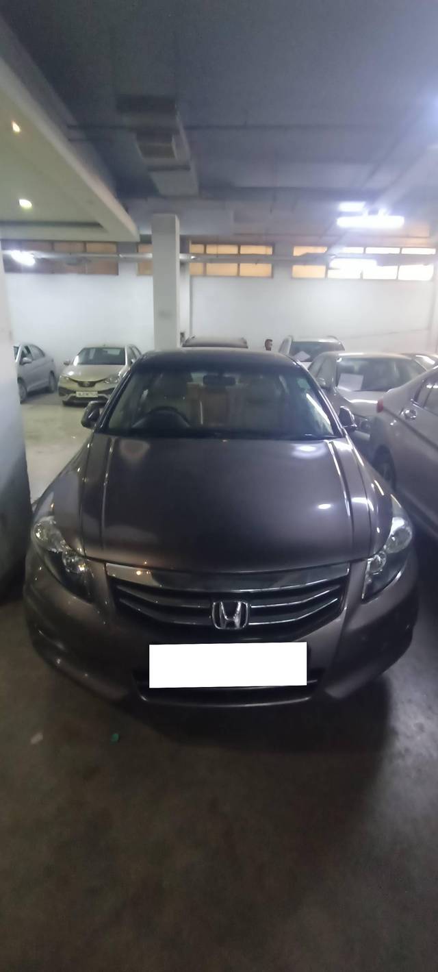 https://images10.gaadi.com/usedcar_image/4591653/original/processed_00fa4717-63d6-40d8-8c21-ae4581fa6072.jpg?imwidth=6400