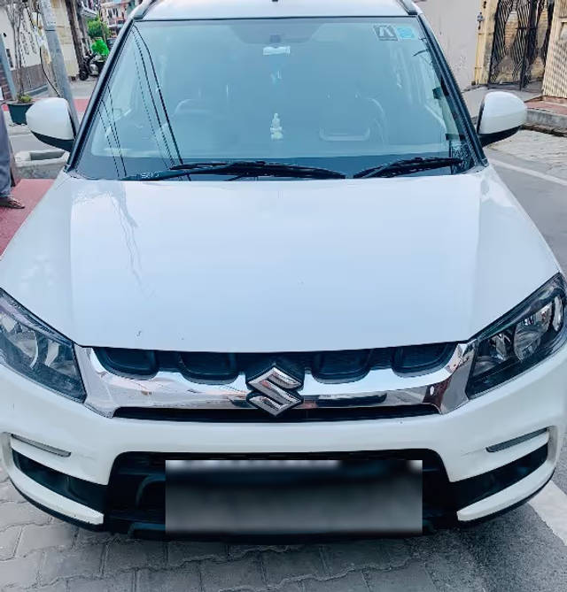 https://images10.gaadi.com/usedcar_image/4591695/original/b1d1d09a-49d7-4b39-90d4-44e2c3f9c220.png?imwidth=6400