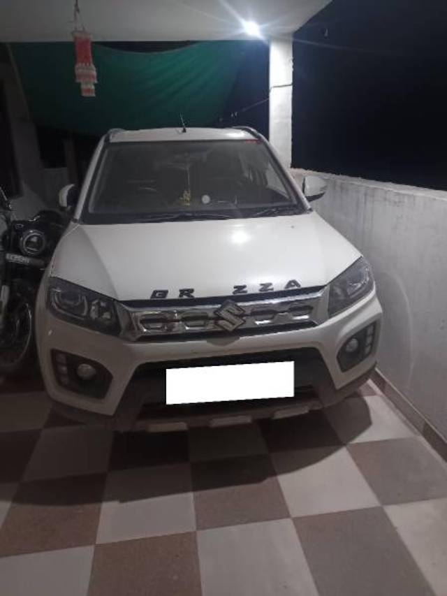 https://images10.gaadi.com/usedcar_image/4591702/original/processed_a54a3e85-e6fe-444d-9f47-dc8084753ec8.jpg?imwidth=6400