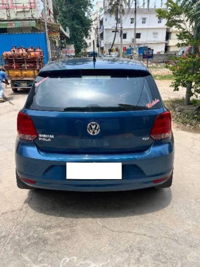 https://images10.gaadi.com/usedcar_image/4591710/original/processed_97b34509-efad-45ec-a380-a9bf2ec3e2f9.jpeg?imwidth=6401