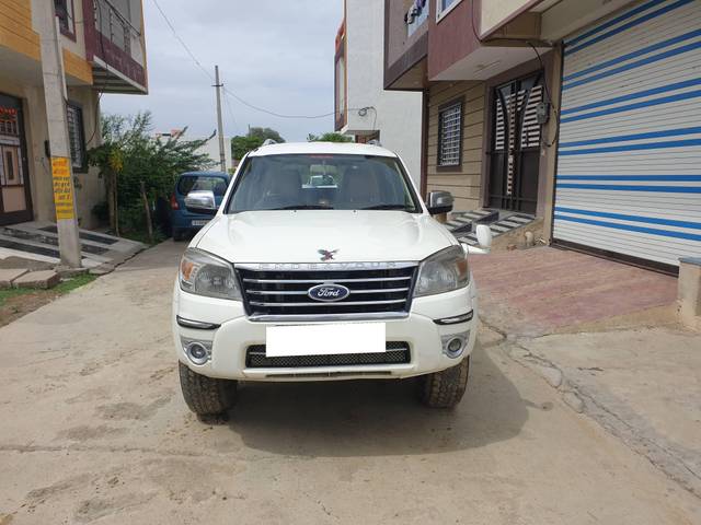 https://images10.gaadi.com/usedcar_image/4591722/original/processed_5b78b126dbf07f91edded41069cde110.jpg?imwidth=6401