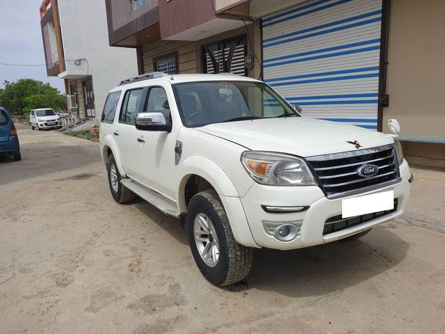 https://images10.gaadi.com/usedcar_image/4591722/original/processed_8391eddc878c021421ea9b3cdebd58c3.jpg?imwidth=6400