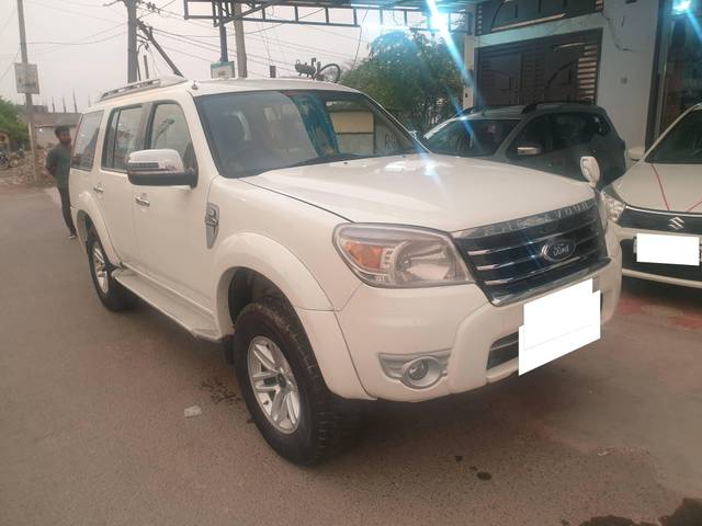 https://images10.gaadi.com/usedcar_image/4591722/original/processed_b34f0362926f1e32990dc8a5abec51ef.jpg?imwidth=6400