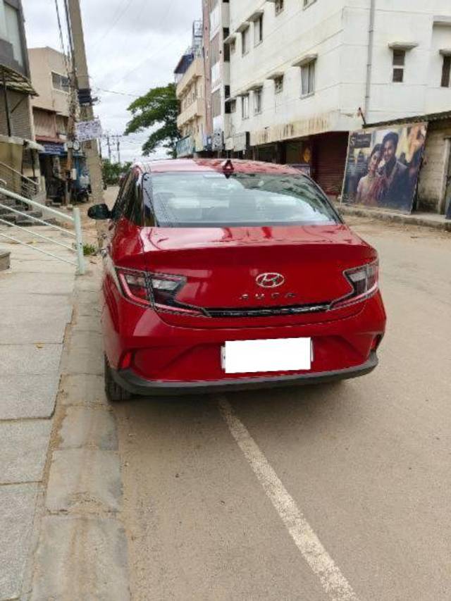 https://images10.gaadi.com/usedcar_image/4591737/original/processed_5559ae21-d0e4-4bb8-b826-f8db8d874a9e.jpg?imwidth=6401