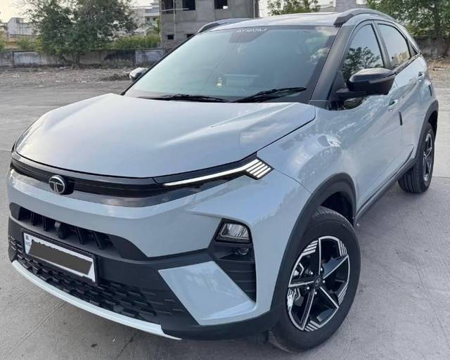 https://images10.gaadi.com/usedcar_image/4591780/original/processed_70aa11b4-0280-405e-9afe-c100e4fc2ac5.jpg?imwidth=6400