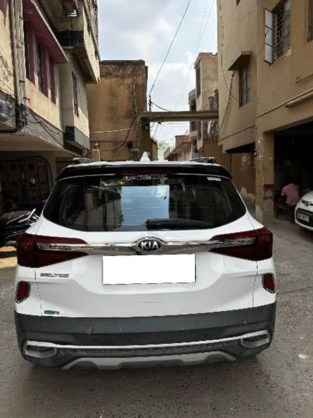 https://images10.gaadi.com/usedcar_image/4591790/original/processed_a12c97f3-aac5-4dc6-bb84-7ad1308254e2.jpeg?imwidth=6401