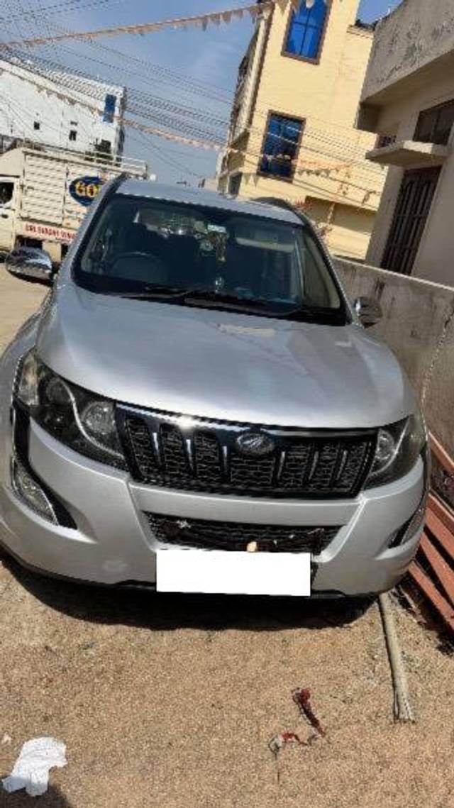 https://images10.gaadi.com/usedcar_image/4591813/original/processed_7ee8b9ab-961c-4ab3-af23-b3020bbe960b.jpeg?imwidth=6400