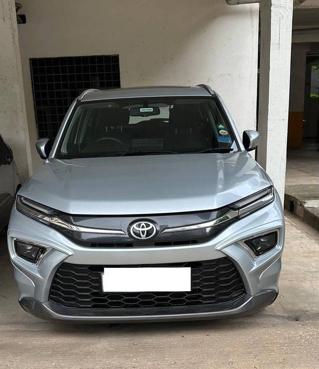 https://images10.gaadi.com/usedcar_image/4591831/original/processed_320005b1-a118-480f-b9df-80093255d8c9.jpg?imwidth=6400