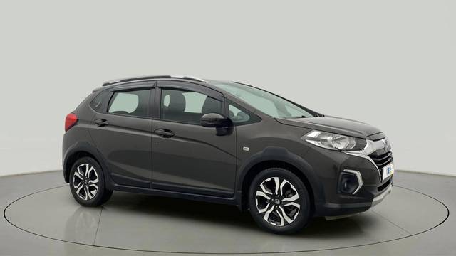 https://images10.gaadi.com/usedcar_image/4591849/original/14cb28d09bf762dae39a09c3c987bb73.jpg?imwidth=6400