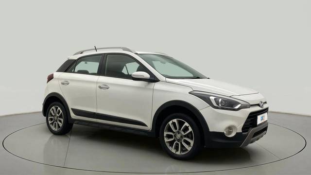 https://images10.gaadi.com/usedcar_image/4591858/original/9ba7b558b2463c8ae22561579d7c6405.jpg?imwidth=6400