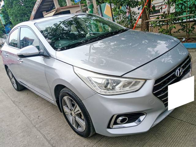 https://images10.gaadi.com/usedcar_image/4591865/original/processed_a0966fb2db88c0eccbad6fcc66c0d405.jpeg?imwidth=6400