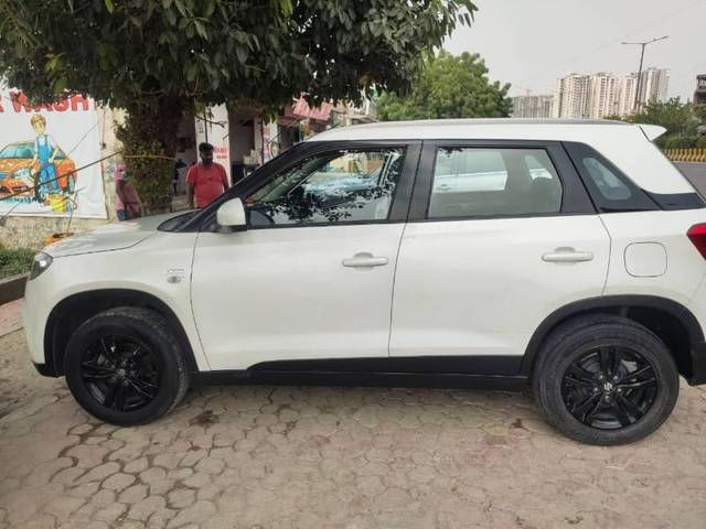 https://images10.gaadi.com/usedcar_image/4591915/original/processed_1e38302b-9ef1-4701-a828-1ec9ce851d9b.jpg?imwidth=6400