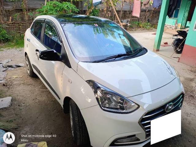 https://images10.gaadi.com/usedcar_image/4591930/original/processed_1c547e18-40a6-44b3-9542-2578ef71d89e.jpg?imwidth=6400