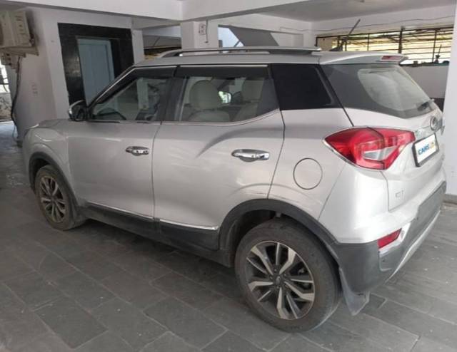 https://images10.gaadi.com/usedcar_image/4591962/original/processed_99a002f8-99f5-451b-87a0-d0e493e5bb21.jpg?imwidth=6400