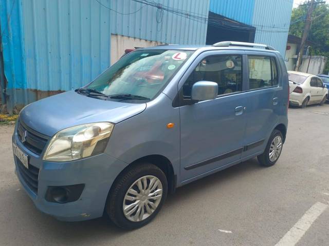 https://images10.gaadi.com/usedcar_image/4591977/original/processed_5d0a46a8-e5e3-4879-947b-6212b2ad1c29.jpg?imwidth=6400