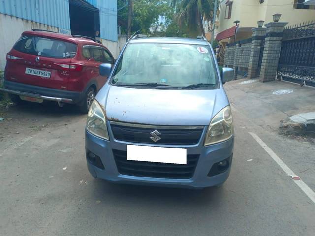 https://images10.gaadi.com/usedcar_image/4591977/original/processed_d4af112b-0625-4e4f-8eed-69393197159c.jpg?imwidth=6401