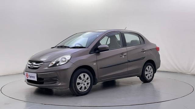 https://images10.gaadi.com/usedcar_image/4591995/original/9fdd390092a5b4c1b44666199b3e7e67.JPG?imwidth=6400