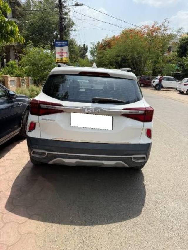 https://images10.gaadi.com/usedcar_image/4592041/original/processed_a8efbe39-0e66-4c6e-8401-2213b901892c.jpeg?imwidth=6401