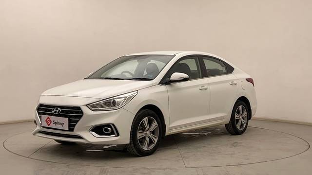 https://images10.gaadi.com/usedcar_image/4592047/original/d2f7cc1b360c6ac9d30bdb12edcbf2d4.JPG?imwidth=6400